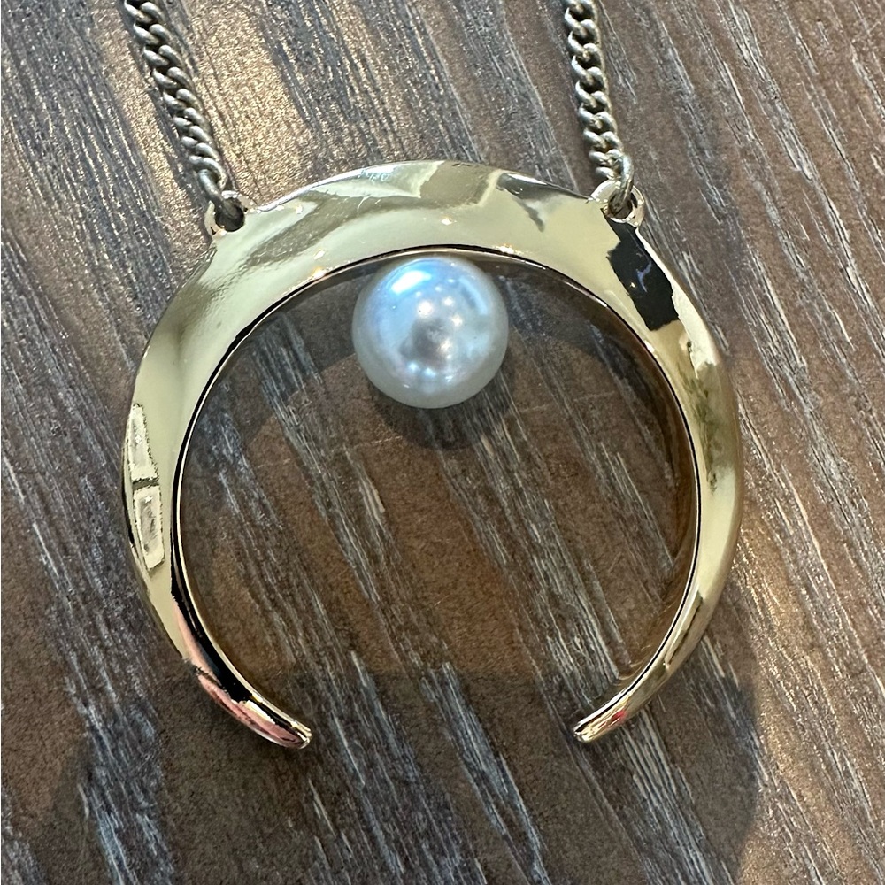 Jenny Bird by Indigo long gold tone pearl necklace